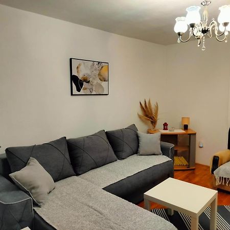 Kelizual Apartment กอร์นีย์มิลาโนวัซ ภายนอก รูปภาพ