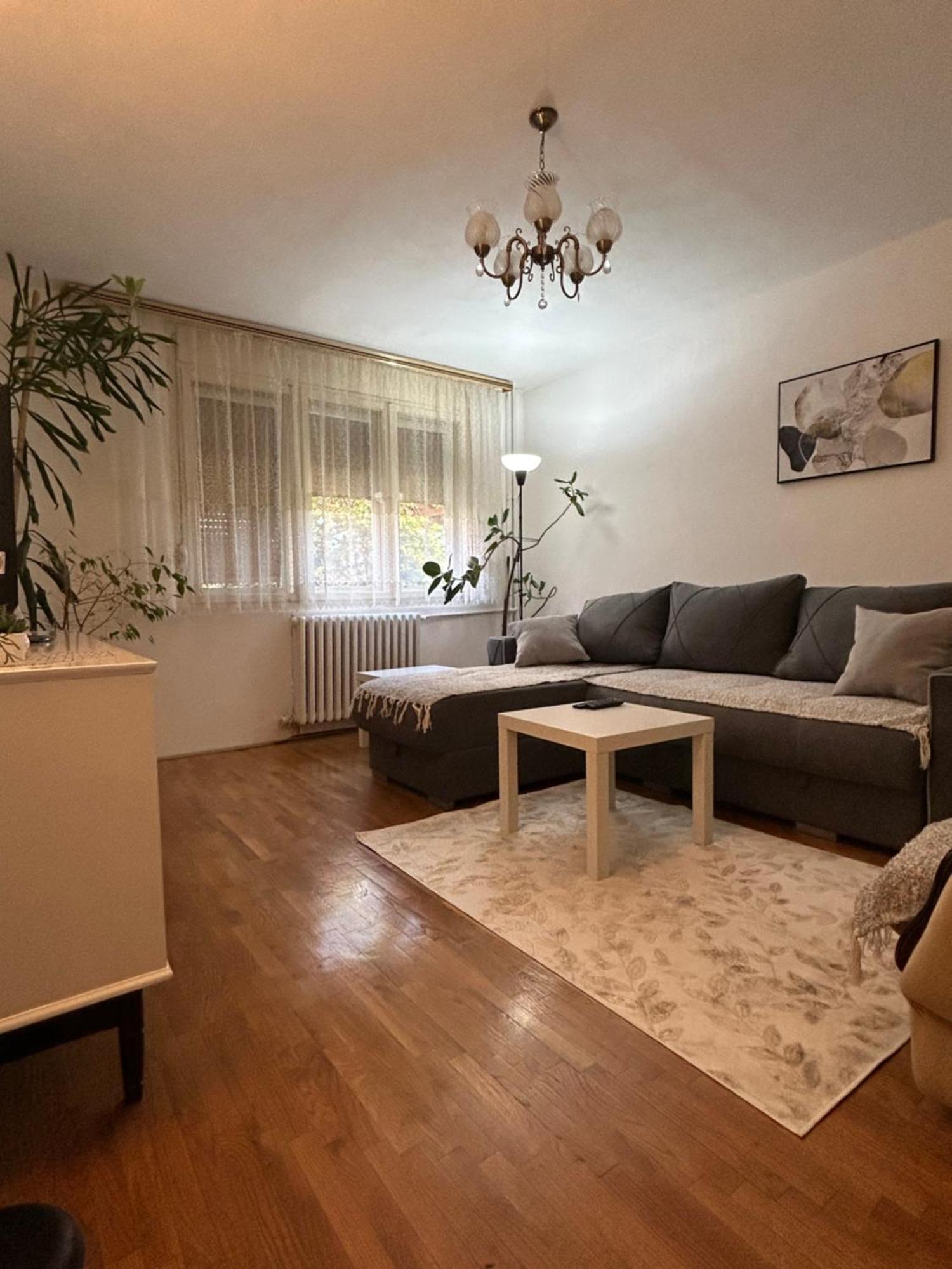 Kelizual Apartment กอร์นีย์มิลาโนวัซ ภายนอก รูปภาพ